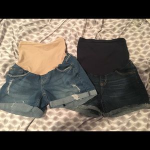Maternity shorts - Size Small